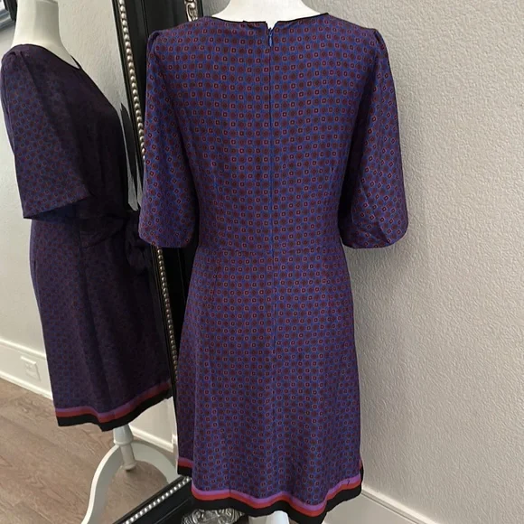 Ann Taylor Dress Silky Lined Tie Waist Zip Back Versatile Work & Party Size 12 - Picture 5 of 6